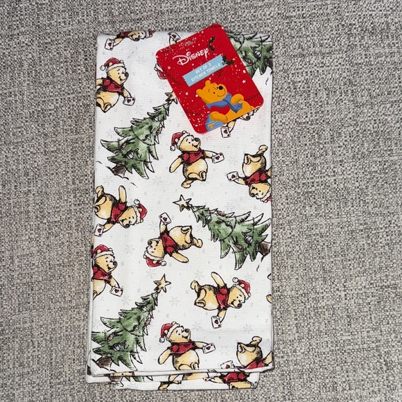 Disney Other - Holiday Disney Festive Winnie the Pooh Towel - Red and Green Set of 2